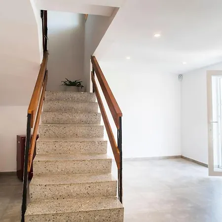 20 Min From Bcn- Charming House W/ Pool & Bbq Area 펜션