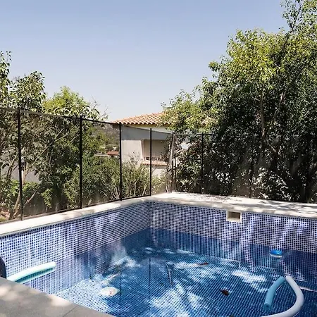 20 Min From Bcn- Charming House W/ Pool & Bbq Area Holiday home *