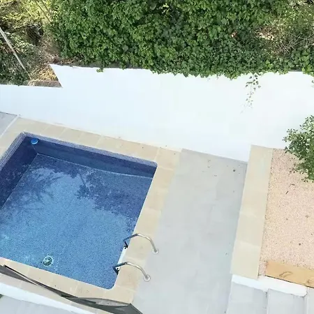 펜션 20 Min From Bcn- Charming House W/ Pool & Bbq Area