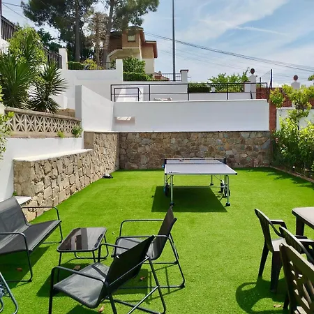 20 Min From Bcn- Charming House W/ Pool & Bbq Area * 쎄벨로